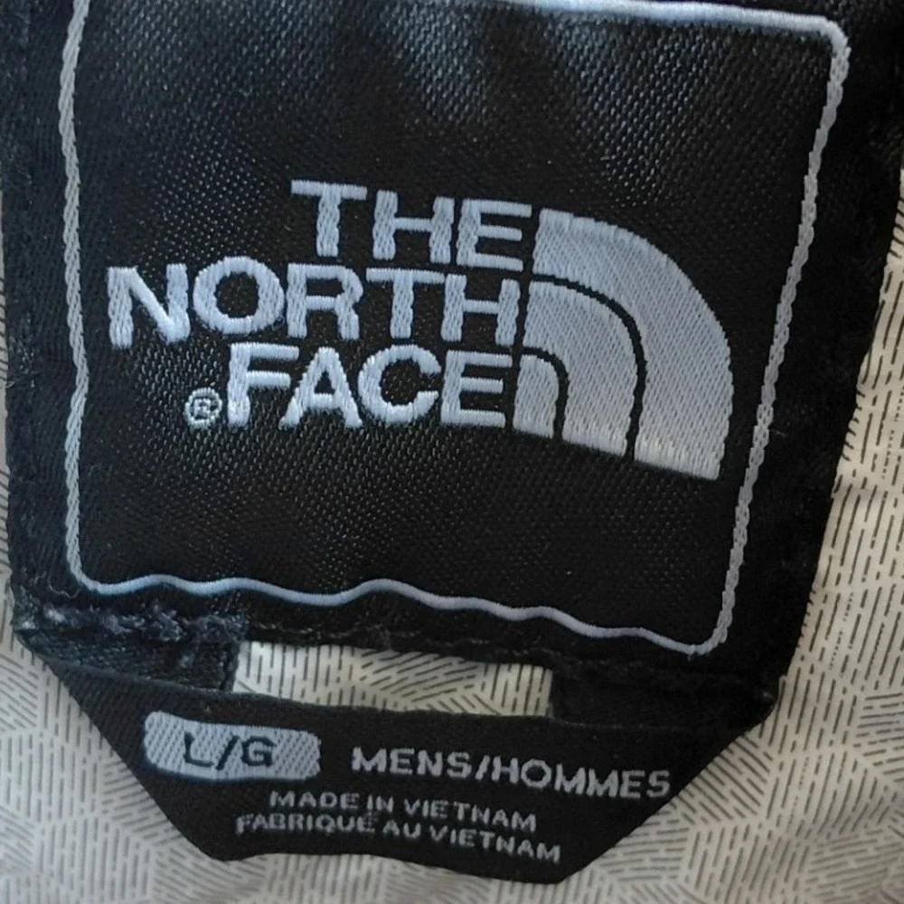 The North Face Mens HyVent 2.5L Rain Jacket Gray Waterproof Hooded Shell Large